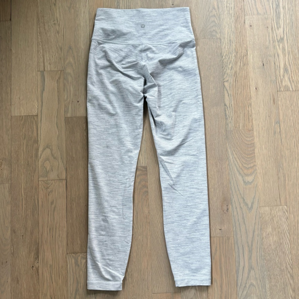Lululemon white/gray Leggings 25”